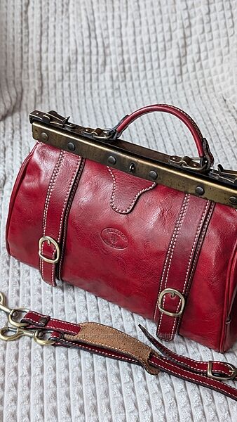 Сумка саквояж Шкіряна сумка-аквояж Tuscany Leather Michelangelo TL10038 