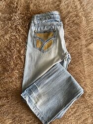Симпатичные летние джинсы