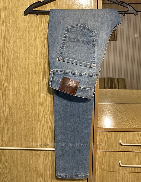 Джинсы Hollister. Оригинал.