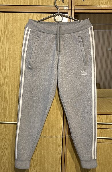 Спортивные трикотажные штаны на флисе, джоггеры Adidas Originals. Оригинал.