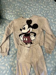 Костюм з Міккі 