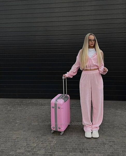 Костюми з преміального велюру р 42-52