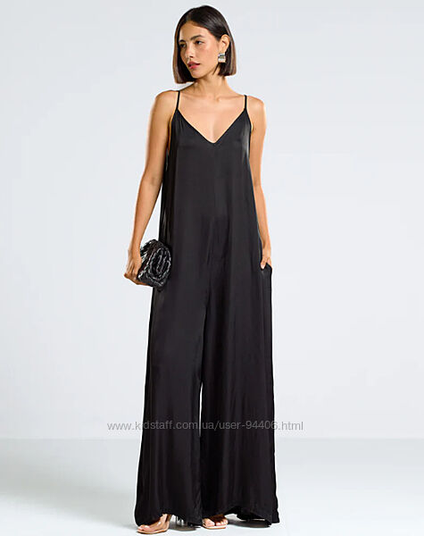 Брендовый свободный длинный комбинезон черного цвета из сатина Jaki Италия