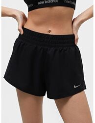 Спортивные женские шорты Nike черный