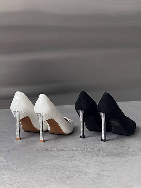 Елегантні Туфлі зі стразами на підборі 