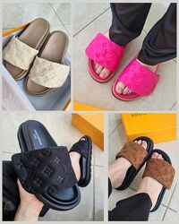 Стильні якісні Шльопанці Louis Vuitton Sunset Flat Comfort Sanв 4 кольорах 