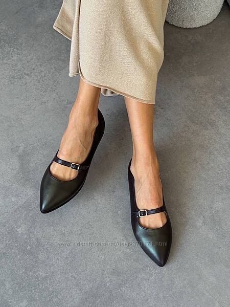 Тендітні класичні туфлі без підборів, Мері Джейн, балетки