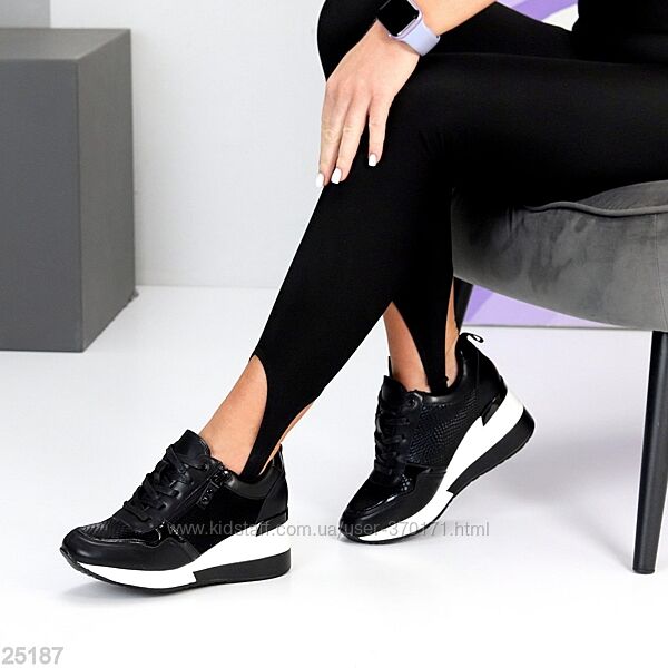 Кросівки на танкетці , кросовки снікерси