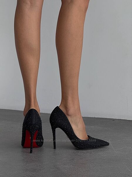 Шикарні Туфлі в камінцях