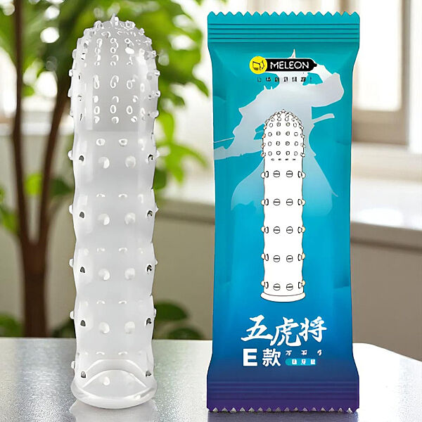 Стимулююча насадка презерватив прозора Meleon для посилення відчуттів