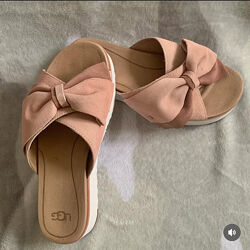 Сліпони UGG Joanie, стан БВ ідеальний, розмір USA 7, EUR 38