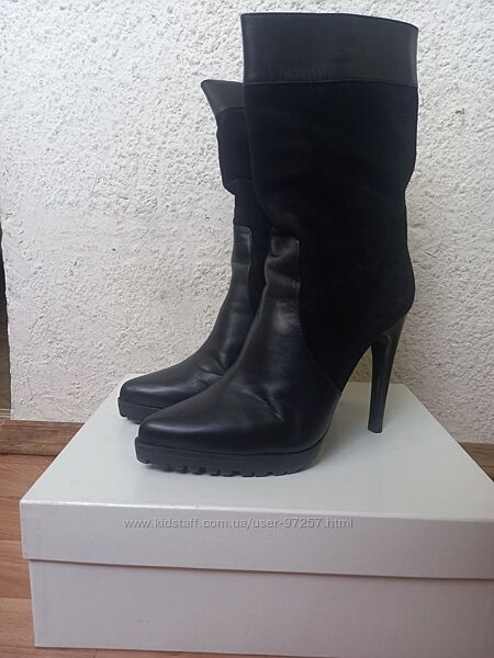 Чоботи Casadei р.38 шкіра