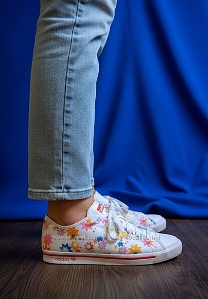 Яскраві жіночі кеди кросівки Adidas p.37- 37,5