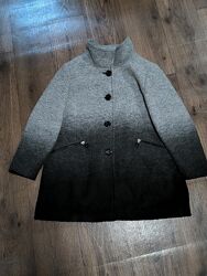 Люксове пальто розмір європейський 46 75 вовни
