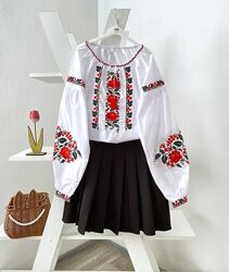 Вишиванки  для дівчаток , блузи в школу 