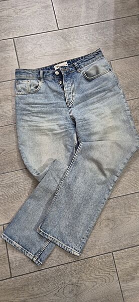 Zara джинси , розмір М/38