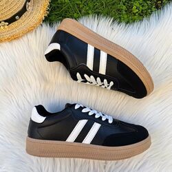 Новинка кросівки база