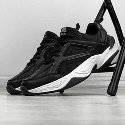 Стильні кросівки чорні та білі  жіночі демісезонні 