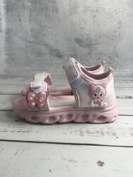 Босоніжки дитячі для дівчинки LED BBT. KIDS Рожевий 566
