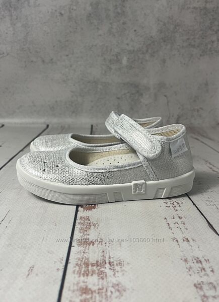 Капці дитячі текстильні для дівчинки Natur Срібний 009