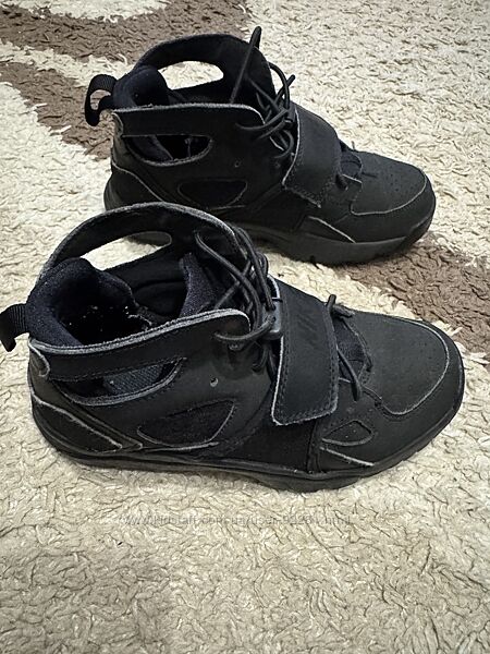 Кросівки Nike 31.5 р.