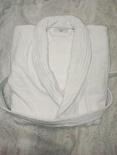 Білий велюровий махровий халат розмір Л Німеччина 