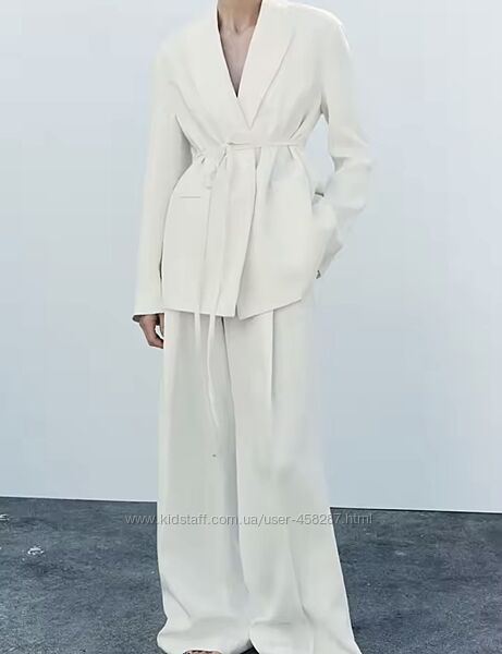 Брючний  костюм Zara, розмір L