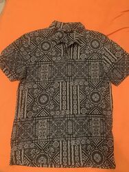 Красивое поло, в обьявлении их два разных