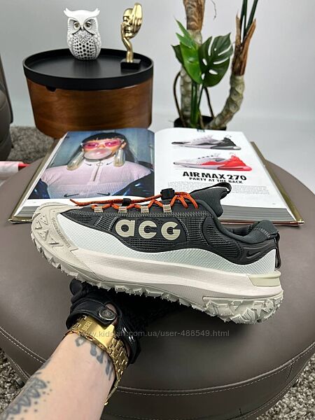 Кросівки чоловічі Nike ACG Mountain Fly 2 Low білі з сірим