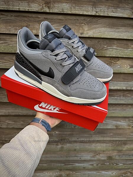 Кросівки чоловічі Nike Air Jordan Legacy 312 Low, темно сірі