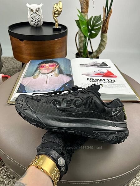 Кросівки чоловічі Nike ACG Mountain Fly 2 Low чорні