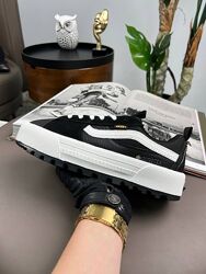 Кросівки чоловічі Vans Old Skool MTE-1 GTX чорні з білим