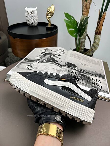 Кросівки чоловічі Vans Old Skool MTE-1 GTX Grey White 