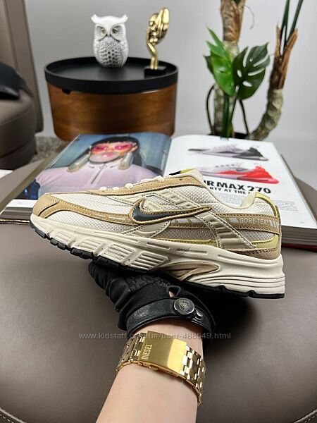 Кросівки жіночі Nike Initiator бежеві, 36-41р