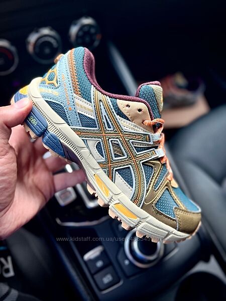 Кросівки жіночі ASICS Gel-Kahana 8 , 37-41р