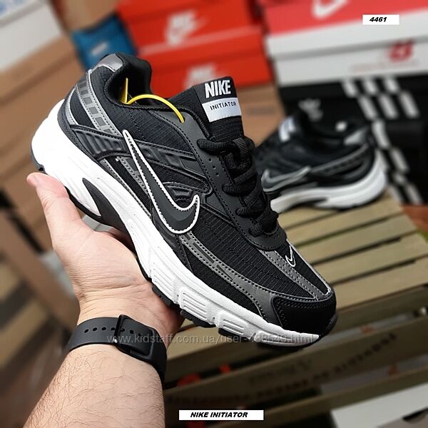 Зимові чоловічі кросівки термо Nike Initiator чорні з білим