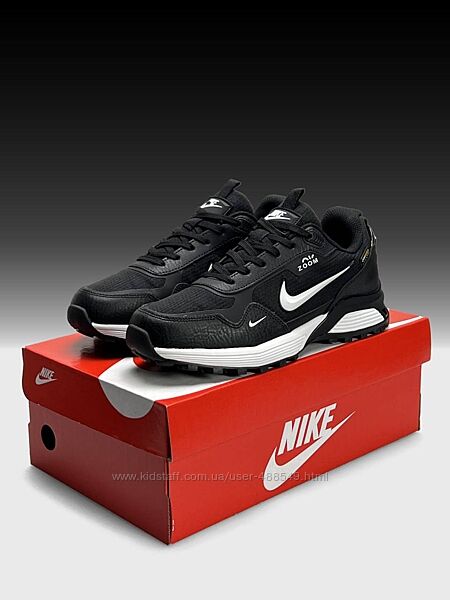 Зимові чоловічі кросівки термо Nike Air Zoom Cordura Gore-Tex чорні з білим