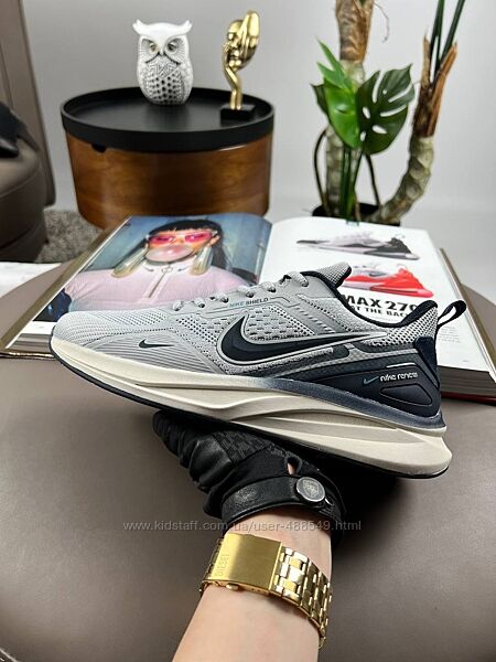 Кросівки чоловічі Nike Air Shield Pegasus Light Grey
