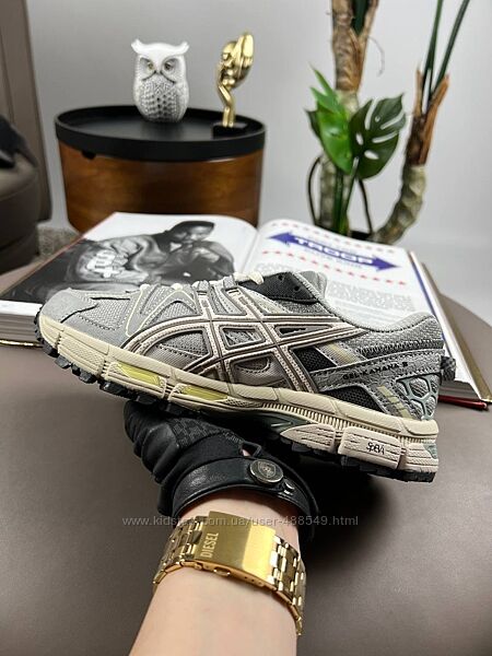 Кросівки чоловічі ASICS Gel-Kahana 8 Grey Beige