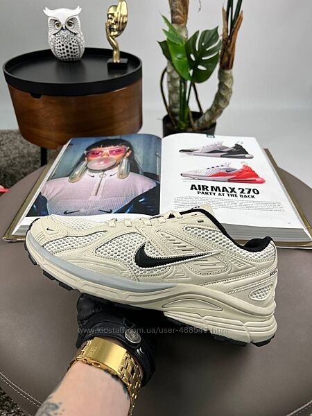 Кросівки чоловічі Nike Air Zoom Fire бежеві