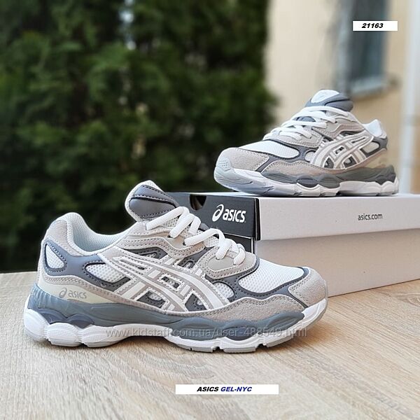 Кросівки жіночі ASICS GEL-NYC білі з сірим