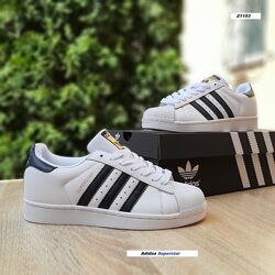 Кросівки жіночі Adidas Superstar білі з чорним