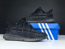 Кросівки жіночі Adidas Yeezy чорні