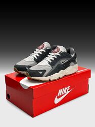 Кросівки жіночі Nike Air Huarache Grey , замша/шкіра