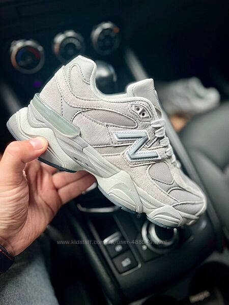 Кросівки жіночі New Balance 9060 Grey, замша/текстиль