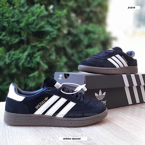Кросівки жіночі Adidas Spezial чорні з білим