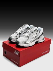 Кросівки жіночі New Balance 740 білі з сріблом
