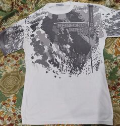 Белая нарядная футболка