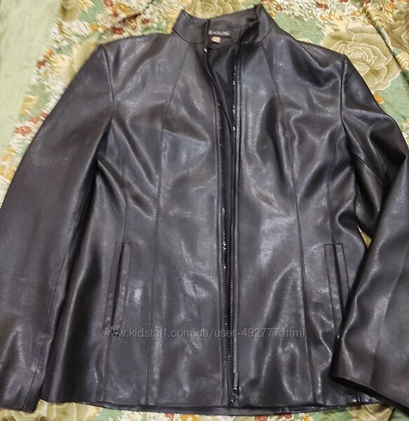 Женская куртка кожзам.