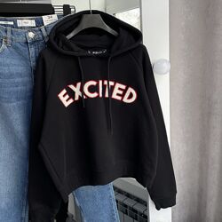 Чёрное худи с принтом. FBsister.